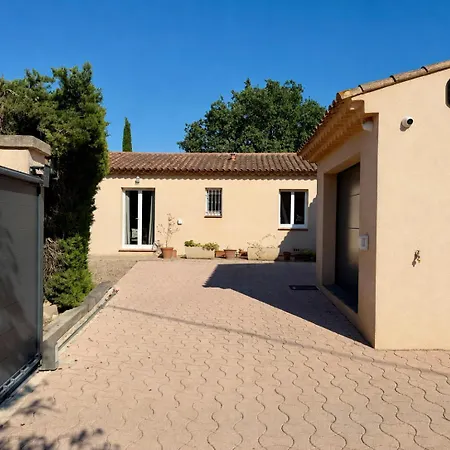 Guest house 1 Independante Avec Salle De Bains Privative Et Acces Piscine